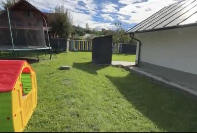 Casă cu 3 camere în Central - 2