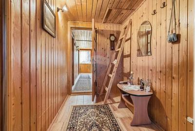 Casă cu 4 camere cu Teren 1068 Mp în Sud - 1