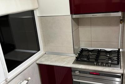 Apartament cu 3 camere decomandat în Lunei - 6
