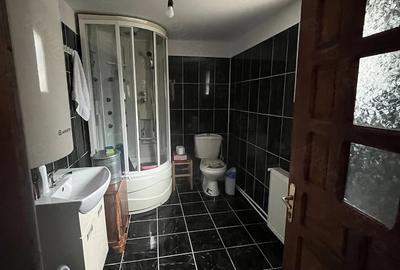 Casă cu 6 camere cu Teren 2000 Mp în Central - 5