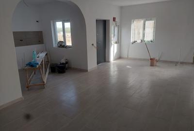 Agenție imobiliară vindem casa la sol în Lumina - 6