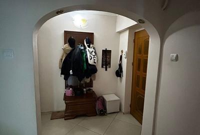 Apartament cu 3 camere nedecomandat în Micro 13 - 1