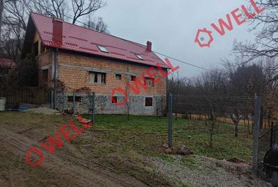 Casă cu 4 camere în Ozun - 3