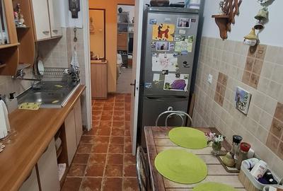 Apartament cu 4 camere decomandat în Titan - 27