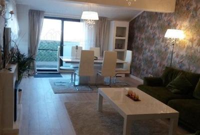 Apartament cu 3 camere semidecomandat, mobilat în Băneasa