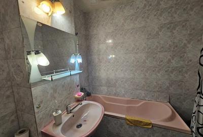 Apartament cu 2 camere decomandat în Piața Centrală - 5