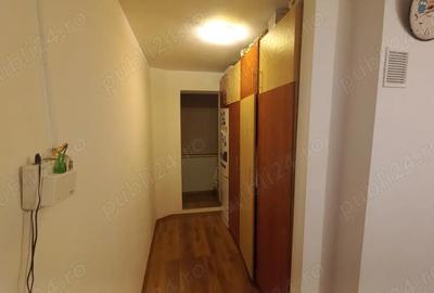 De inchiriat apartament 3 cam. - 2