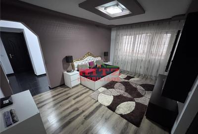 Apartament cu 3 camere semidecomandat în Central