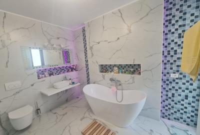 Casă individuală cu 4 camere cu Canalizare în Central - 7