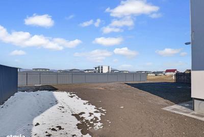 Casă cu 4 camere cu Canalizare în Cristian - 2