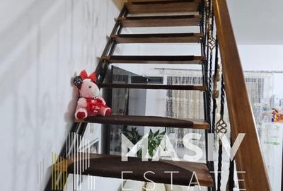 De vânzare, casă cu 5 camere, complet renovată, curte și priveliște superbă. - 8