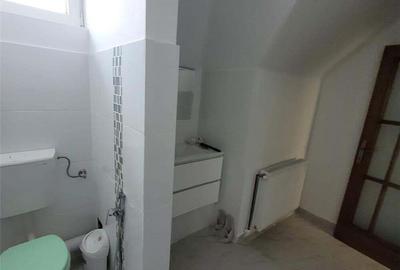 Casă cu 3 camere cu Teren 418 Mp în Breaza de Jos - 2