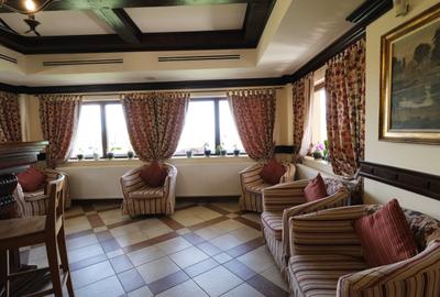 Vanzare hotel in zona superba de munte cu priveliste incredibila din camere - 39