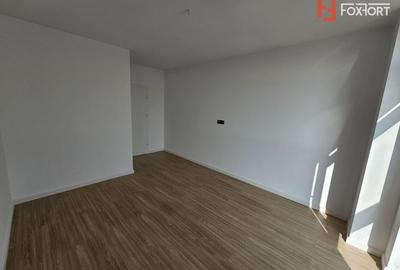 Apartament cu 3 camere în Torontalului - 12