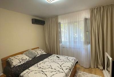 Apartament cu 3 camere decomandat în Craiovița Nouă - 13