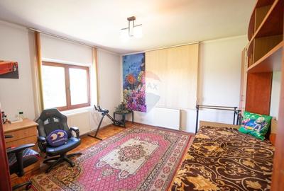 Casă individuală cu 5 camere cu Teren 2000 Mp în Gălbinași - 9
