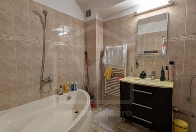 Apartament cu 3 camere semidecomandat, mobilat în Bună Ziua - 5