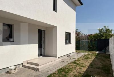 Casă cu 3 camere cu Teren 180 Mp în Sânandrei - 1