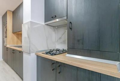 Apartament cu 3 camere decomandat, mobilat în Tractorul - 17