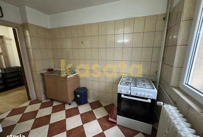Apartament cu 3 camere în Drumul Taberei - 8