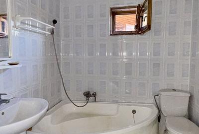Casă cu 5 camere cu Teren 388 Mp în Malaia - 15