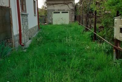 Teren de 1500 mp, în Central - 2