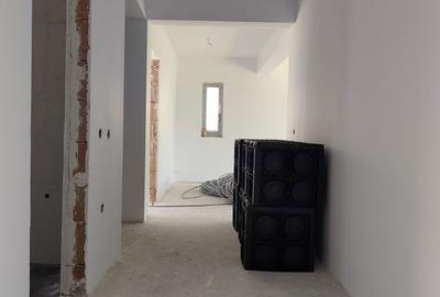 Casă cu 4 camere cu Teren 399 Mp în Crevedia - 16