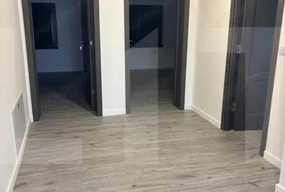 Casă cu 3 camere cu Teren 640 Mp în Livada - 2