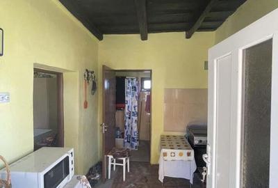 Casa cu 2 camere de vanzare, 1500 mp teren - 1