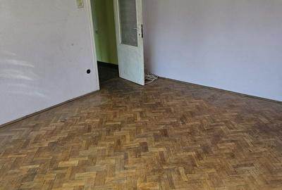 Apartament cu 2 camere decomandat în Central - 9