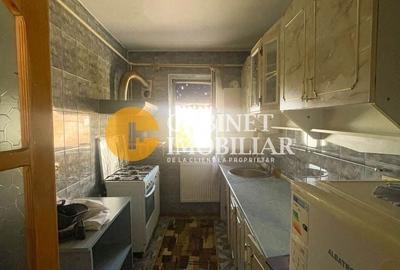 Apartament 3 camere decomandat zona Galata - 4