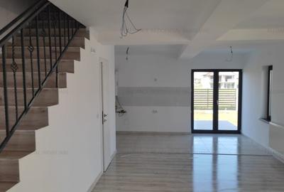 Casă cu 4 camere cu Teren 220 Mp în Berceni