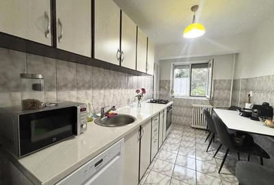 Apartament cu 4 camere decomandat în Iosia - 4