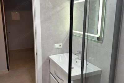 Garsonieră în Titan - 1