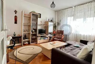 Apartament cu 3 camere decomandat în Dacia