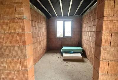 Casă cu Teren 450 Mp în Satu Nou de Jos - 7