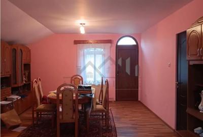 Casă cu 5 camere în Copou - 2