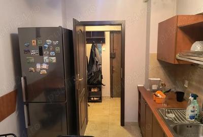 Apartament cu 3 camere decomandat în Eroii Revoluției - 3