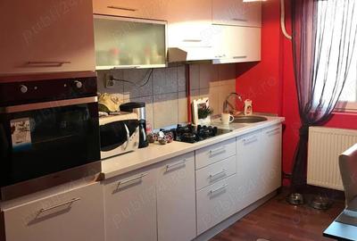 Direct proprietar vand apartament 3 camere - 7