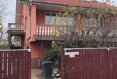 Casă cu Teren 1000 Mp în Central - 2