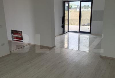 Casă cu 4 camere cu Teren 532 Mp în Remetea Mare