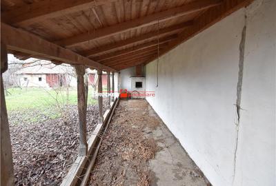 Casă cu 9 camere cu Teren 2403 Mp în Central - 8