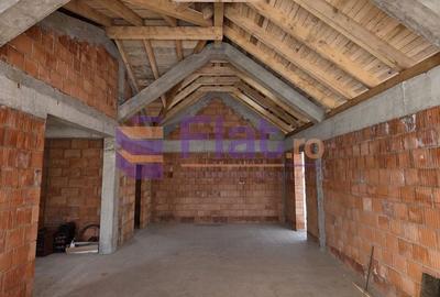 Casă cu 4 camere cu Teren 700 Mp în Central - 7