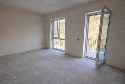 Casă cu 4 camere în Tăuți - 4