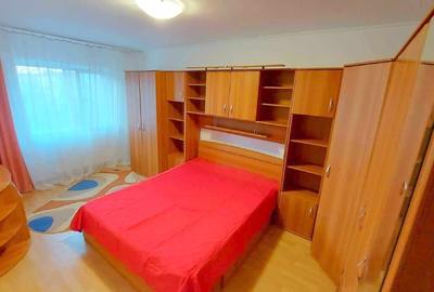 Apartament cu 3 camere decomandat în Metalurgie - 2