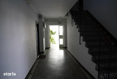 Apartament cu 3 camere decomandat în Olteniței - 8
