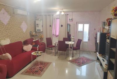 Casă individuală cu 5 camere cu Teren 166 Mp în Central - 1