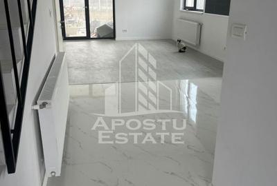 Casă cu 4 camere cu Teren 240 Mp în Bucovăț (Remetea Mare)
