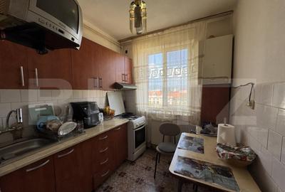 Apartament cu 2 camere, decomandat in Simeria - 2