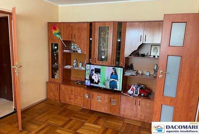 2 semidecomandate, 2 balcoane, Micro 16 - 3